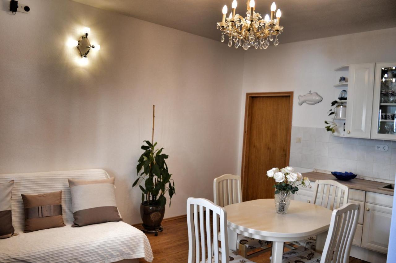 Apartment Nikolic Kaštela Esterno foto