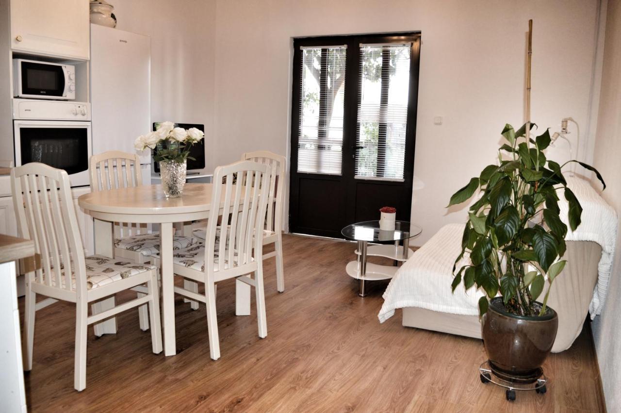 Apartment Nikolic Kaštela Esterno foto