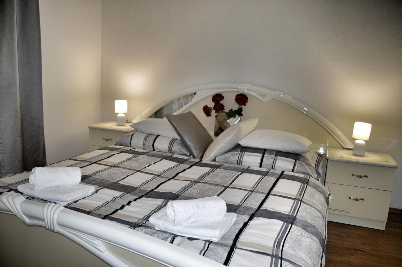 Apartment Nikolic Kaštela Esterno foto