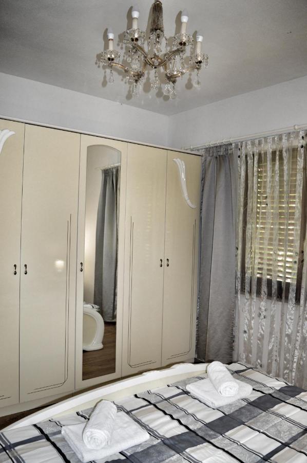Apartment Nikolic Kaštela Esterno foto